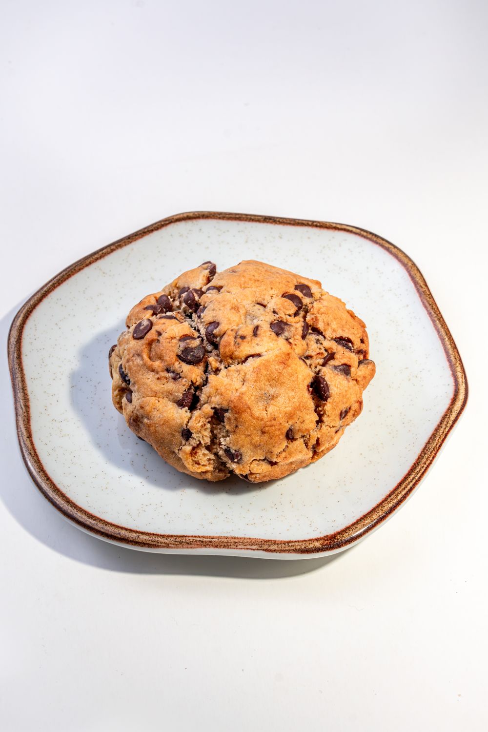 Cookie con chispas de chocolate de Caneli Café